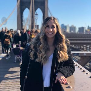 Meet your Posher, Dominique